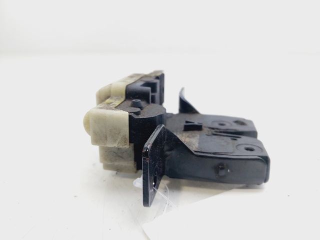 RENAULT 8200076240 Cerradura de tapa de maletero  comprar en Albacete