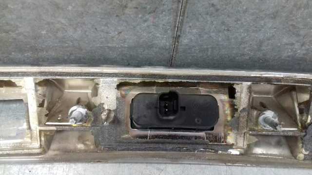 8200076258 Botón de accionamiento del cierre de la tapa del maletero (puerta trasera 3/5) comprar Sevilla