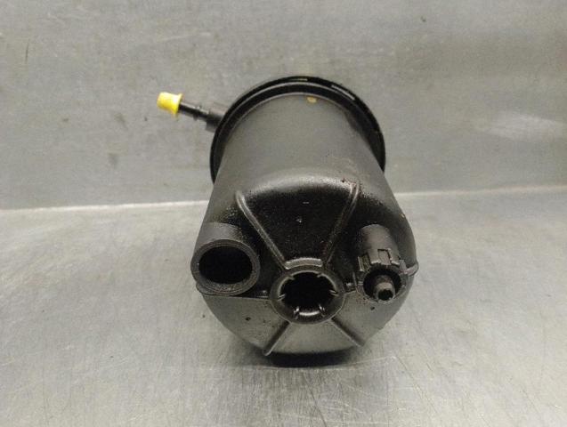 8200084288 RENAULT Caja del filtro de combustible comprar Bilbao