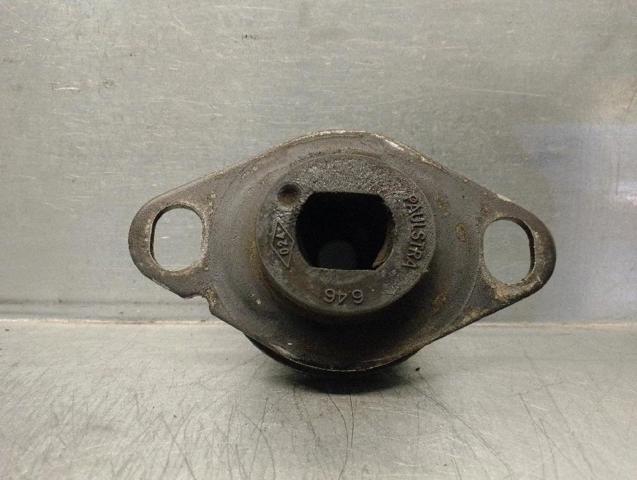 8200089697 RENAULT Soporte izquierdo del motor comprar Bilbao