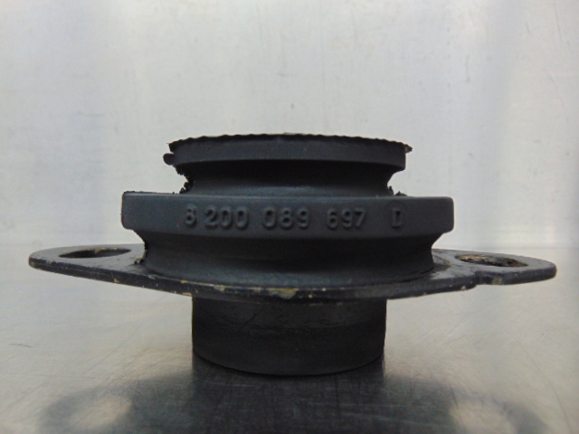 8200089697 RENAULT Soporte izquierdo del motor  en stock Córdoba