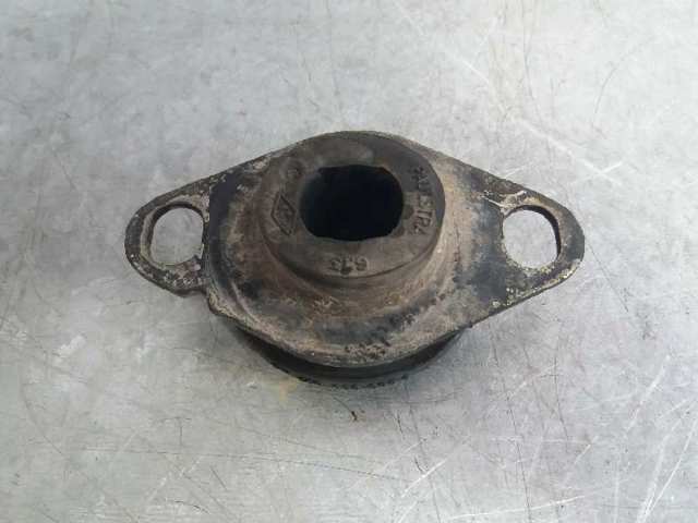 8200089697 Soporte izquierdo del motor comprar Girona