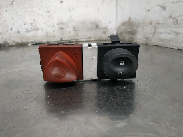 Comprar Interruptor warning Megane II EM0, EM1