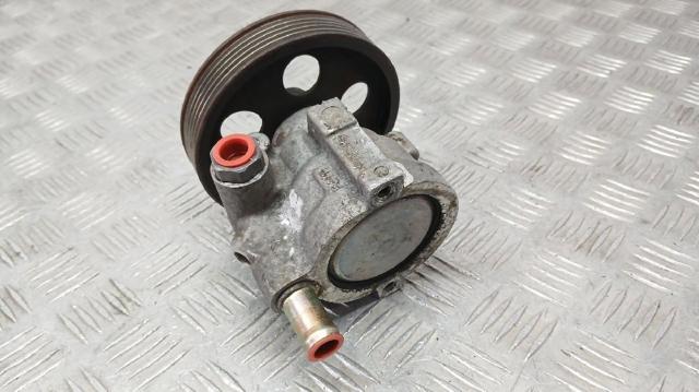 8200096704 RENAULT Bomba de dirección asistida  comprar en Oviedo