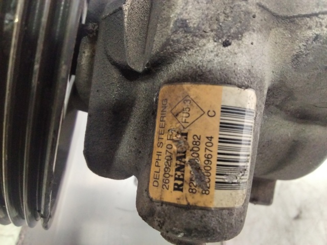 8200096704 RENAULT Bomba de dirección comprar Bilbao