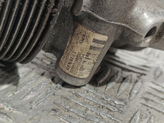 RENAULT 8200096704 Bomba de dirección asistida  disponible España