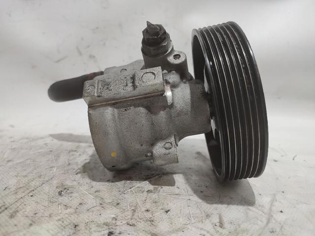 8200096704 RENAULT Bomba de dirección  en stock Gandía