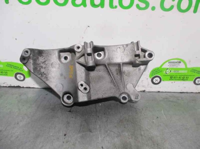 Soporte alternador 8200100148 Renault (RVI)