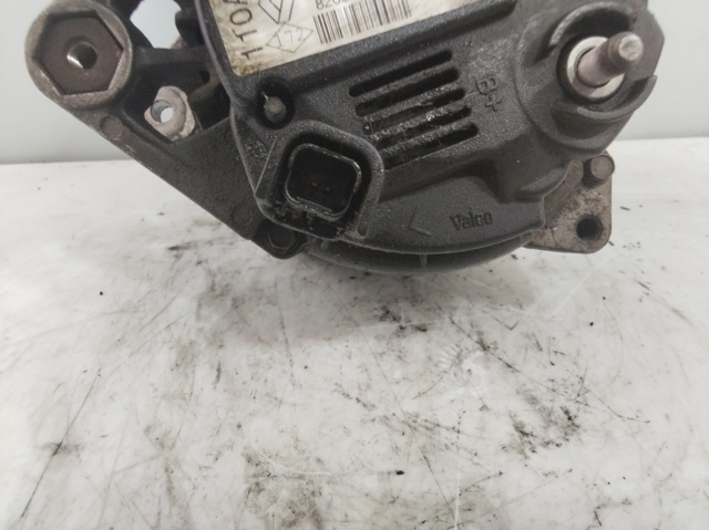 RENAULT 8200100907 Alternador  disponible España