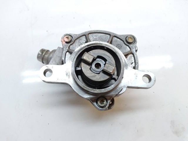 8200102535 NISSAN Bomba de vacío comprar Alcalá