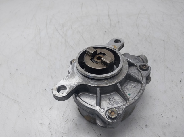 8200102535 RENAULT Bomba de vacío  comprar en Jaén