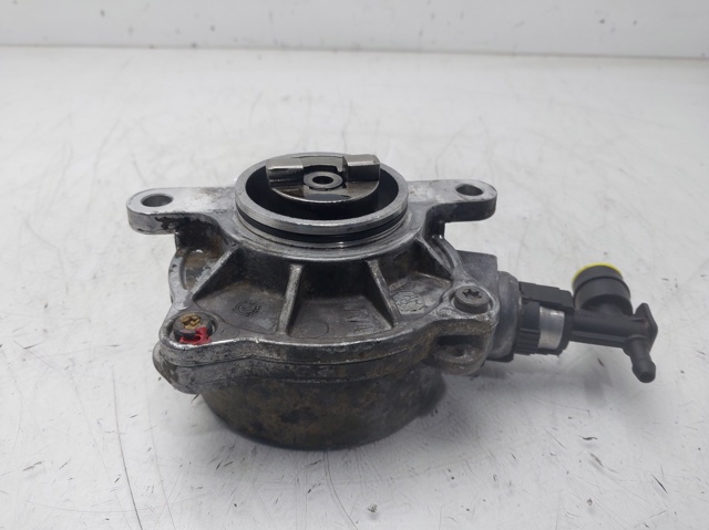 8200102535 Bomba de vacío comprar Girona