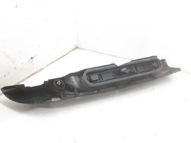 8200103292 Piloto trasero derecho  disponible Burgos