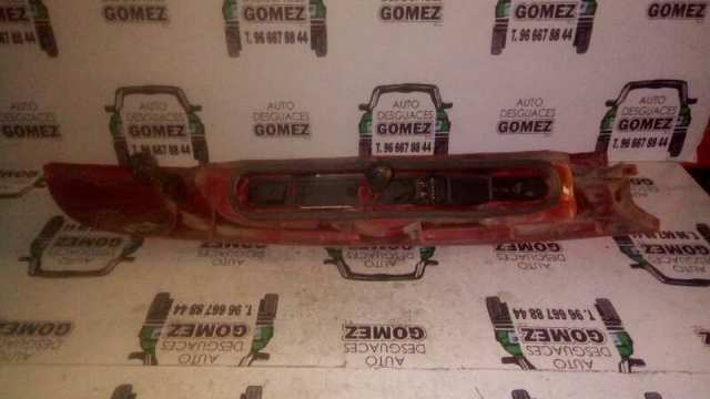 8200103292 Piloto trasero derecho  comprar en Pontevedra