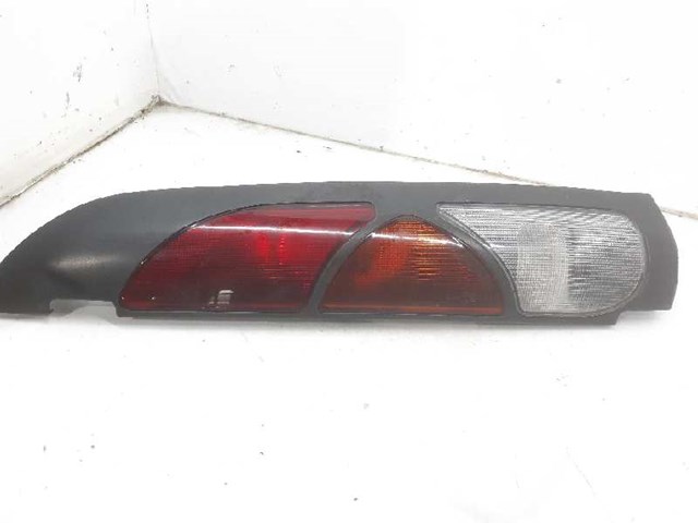 RENAULT 8200103292 Piloto trasero derecho  comprar en Murcia