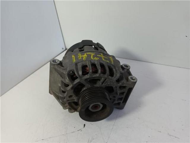 8200103744 RENAULT Alternador  comprar en Jaén