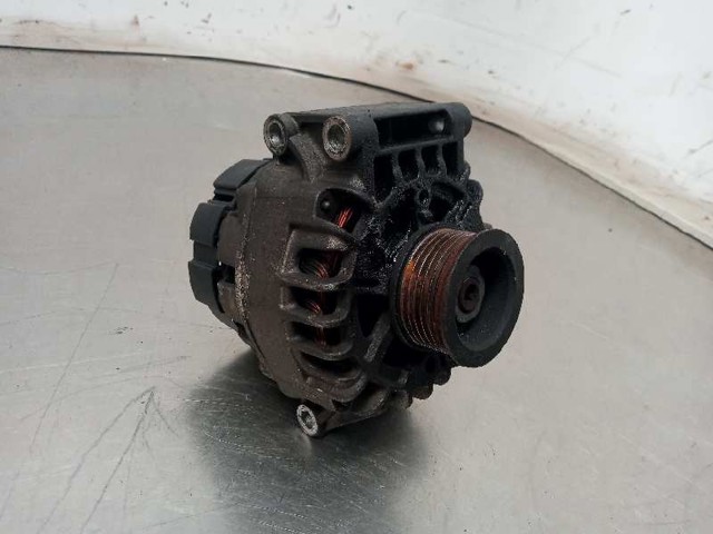 8200103744 RENAULT Alternador  comprar en Oviedo