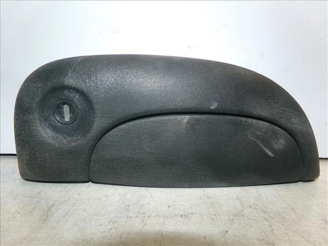 8200107368 RENAULT Manija exterior derecha de puerta delantera comprar Alcalá