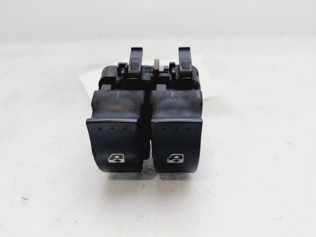 8200107772 RENAULT Unidad de control de elevalunas delantera izquierda  disponible Ourense