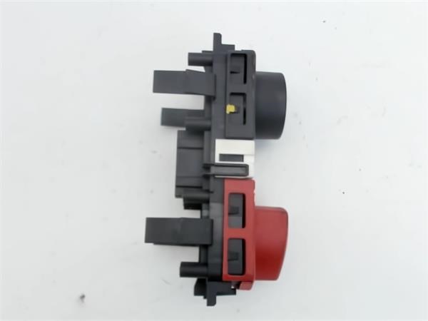 8200107808 RENAULT Boton de luz de emergencía comprar Bilbao