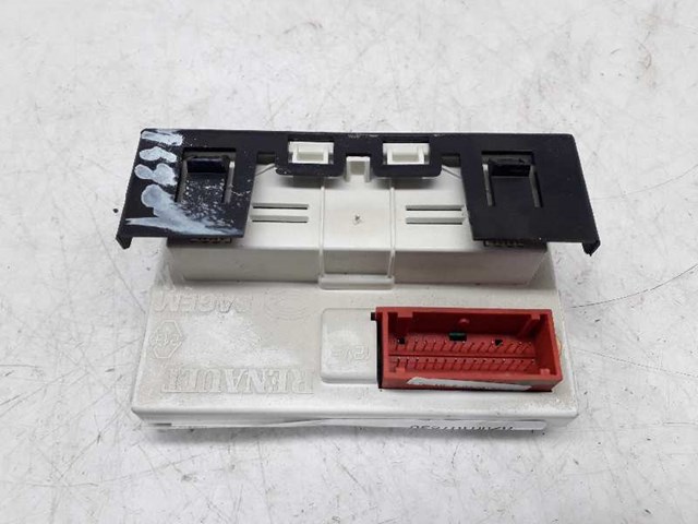 8200107839 RENAULT Pantalla comprar Madrid