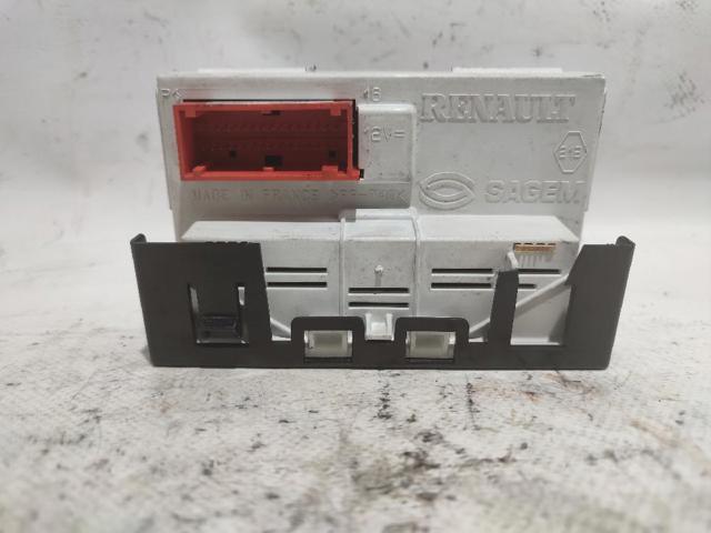 8200107839 Pantalla multifunción  comprar en Zaragoza