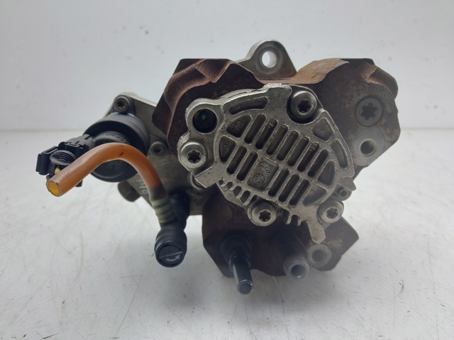 NISSAN 8200108225 Bomba inyectora  en stock Salamanca