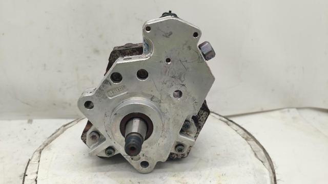RENAULT 8200108225 Bomba de alta presión de combustible  disponible Lugo