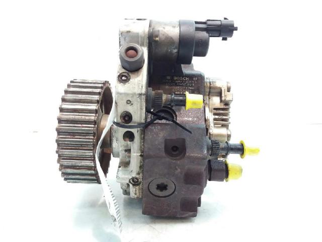 8200108225 RENAULT Bomba de alta presión de combustible  disponible Ourense