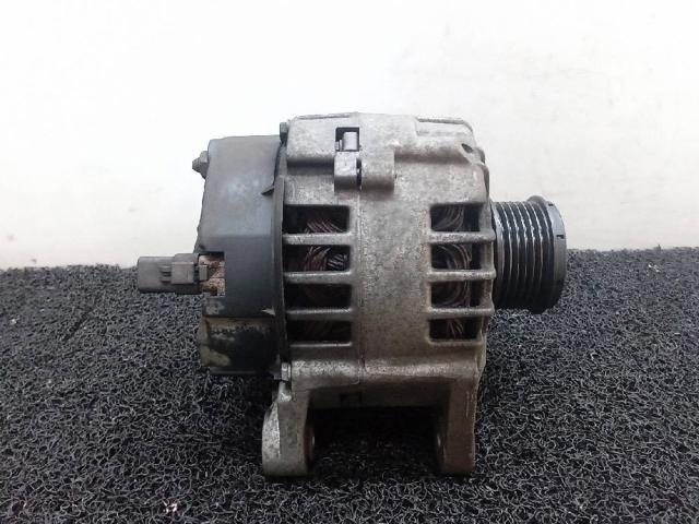 8200112065 RENAULT Alternador  comprar en Lleida