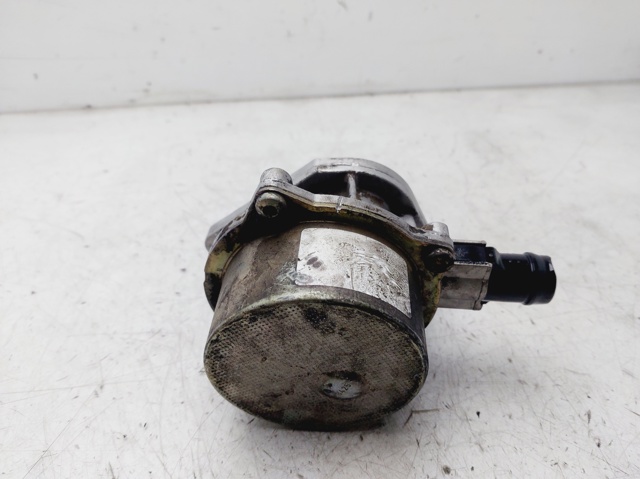 8200113585 NISSAN Bomba de vacío  en stock Gandía