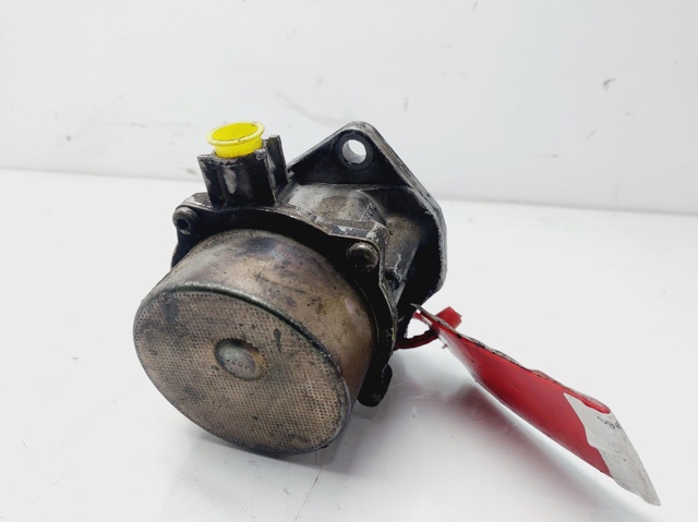 8200113585 NISSAN Bomba de vacío  comprar en Jaén
