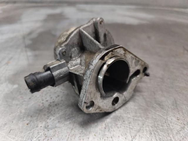 Bomba de vacío de frenado 8200113585 RENAULT