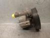 Bomba de dirección asistida  8200113599 RENAULT