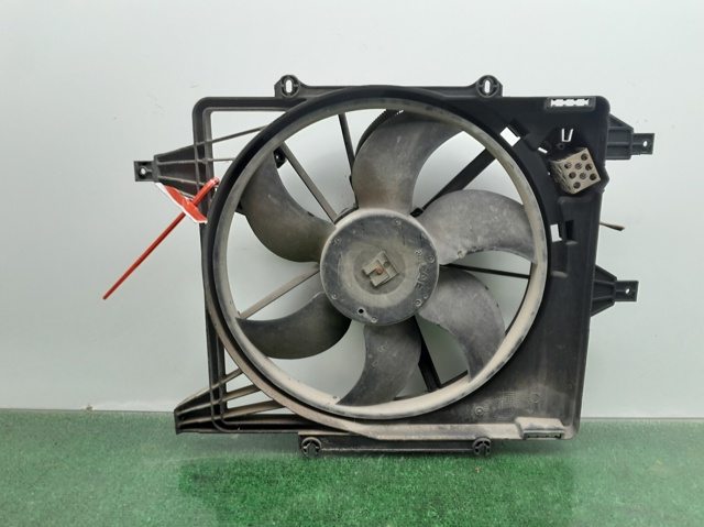 8200114039 Difusor del radiador del aire acondicionado con ventilador y motor  en stock Castellón