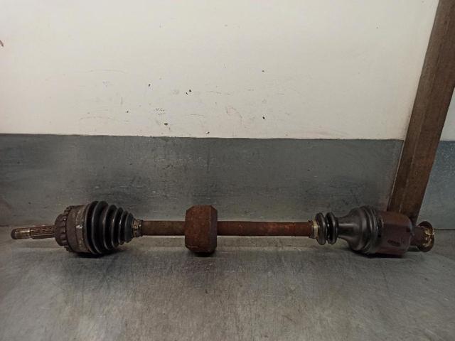 Semieje delantero derecho 8200114426 RENAULT