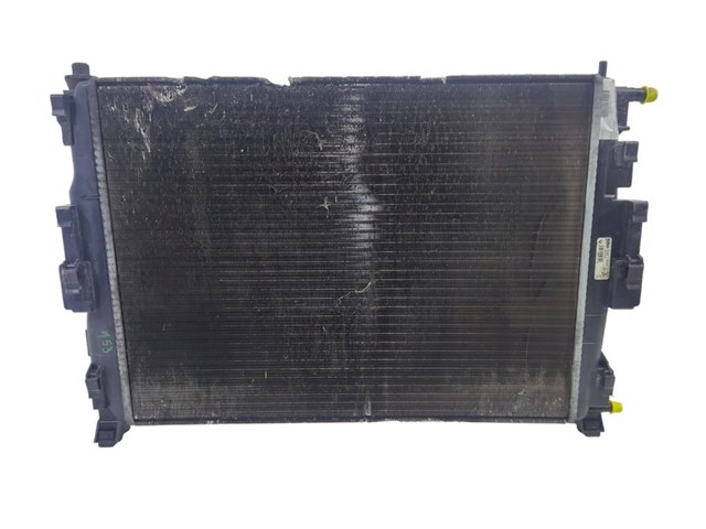 8200115542 Radiador de refrigeración del motor  disponible Málaga