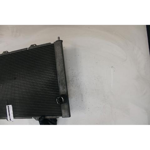 RENAULT 8200116110 Radiador de refrigeración del motor  disponible Valladolid