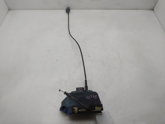 RENAULT 8200119121 Cerradura de puerta delantera derecha  en stock Salamanca