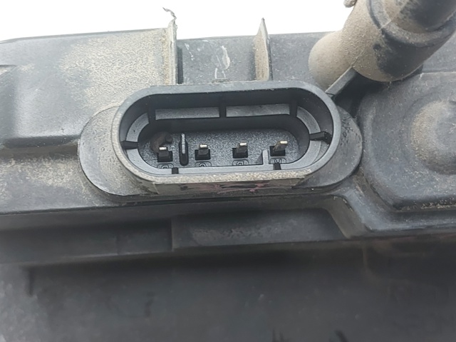 8200119121 RENAULT Cerradura de puerta delantera derecha  comprar en Jaén