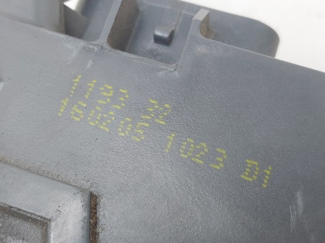 8200119332 Cerradura de la puerta trasera derecha  comprar en Reus