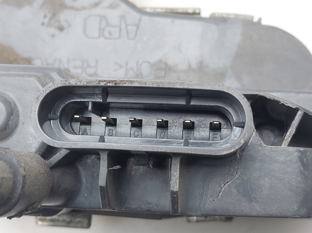 RENAULT 8200119332 Cerradura de la puerta trasera derecha  en stock Valencia