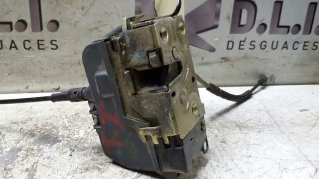 RENAULT 8200119333 Cerradura de puerta trasera izquierda  en stock Salamanca