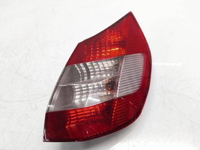 8200127702 RENAULT Piloto trasero derecho  comprar en Oviedo