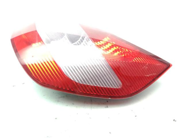 RENAULT 8200127702 Piloto trasero derecho  en stock Salamanca