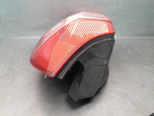 8200127702 RENAULT Piloto trasero derecho comprar Bilbao