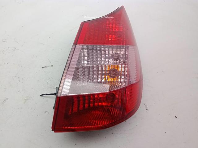 8200127702 RENAULT Piloto trasero derecho  disponible Ourense