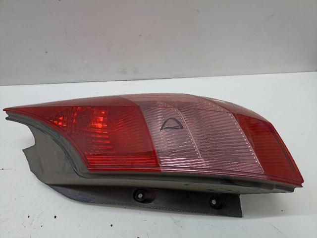 RENAULT 8200127702 Piloto trasero derecho  disponible España