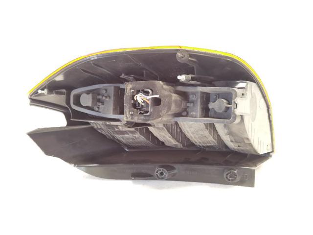 8200127704 RENAULT Piloto trasero izquierdo  disponible Vigo