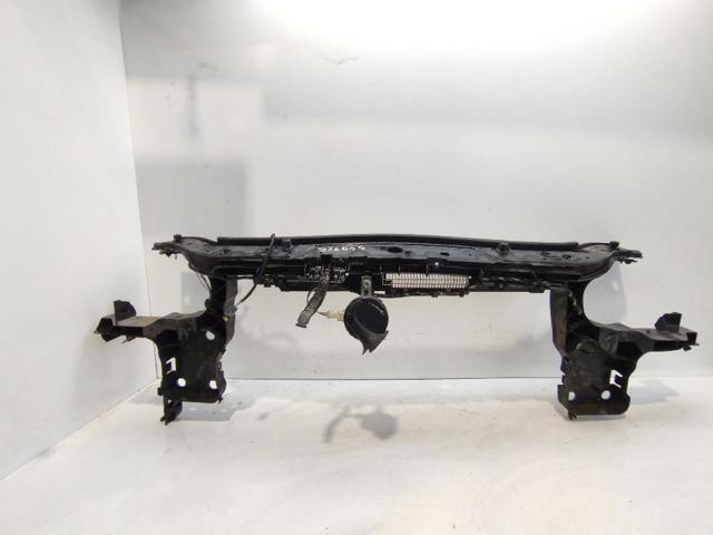 8200137494 RENAULT Soporte superior del radiador (panel de montaje de faros)  comprar en Jaén